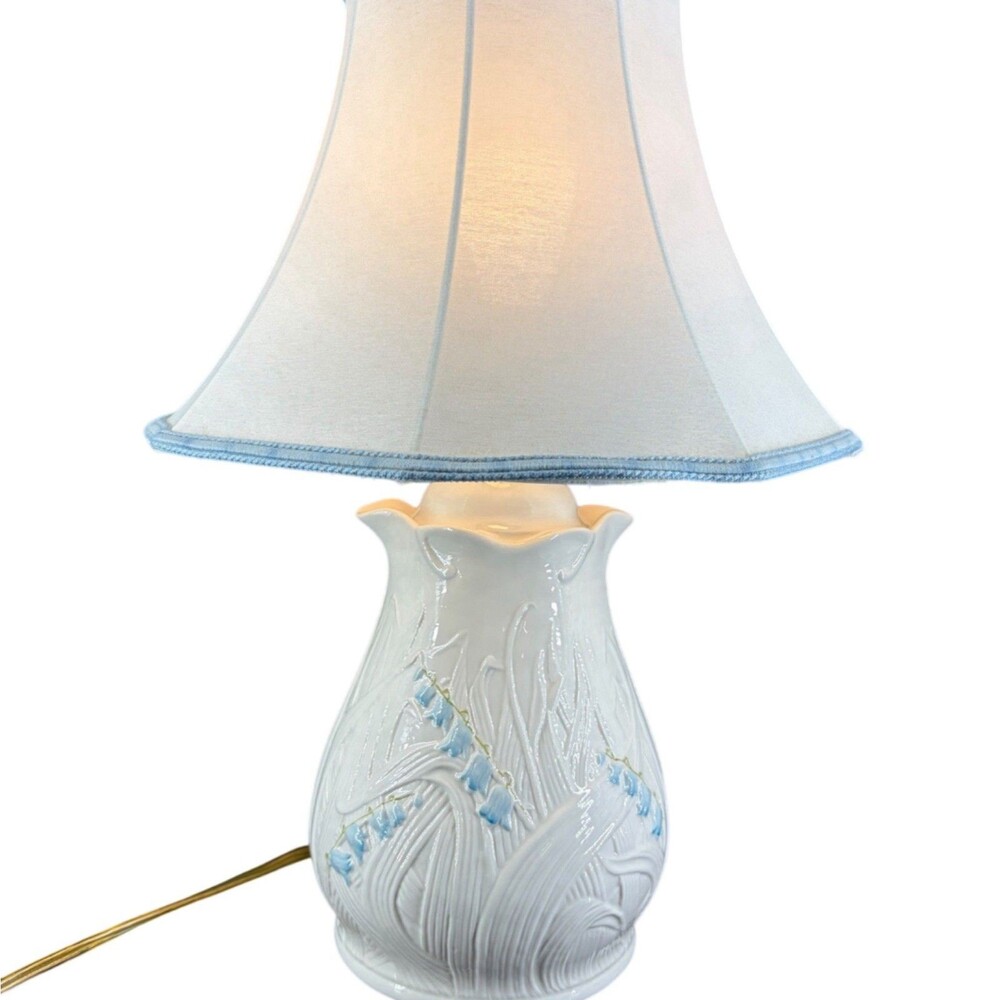 2001 Belleek Bluebell Table Lamp in "Retrospect" Original Shade 19"